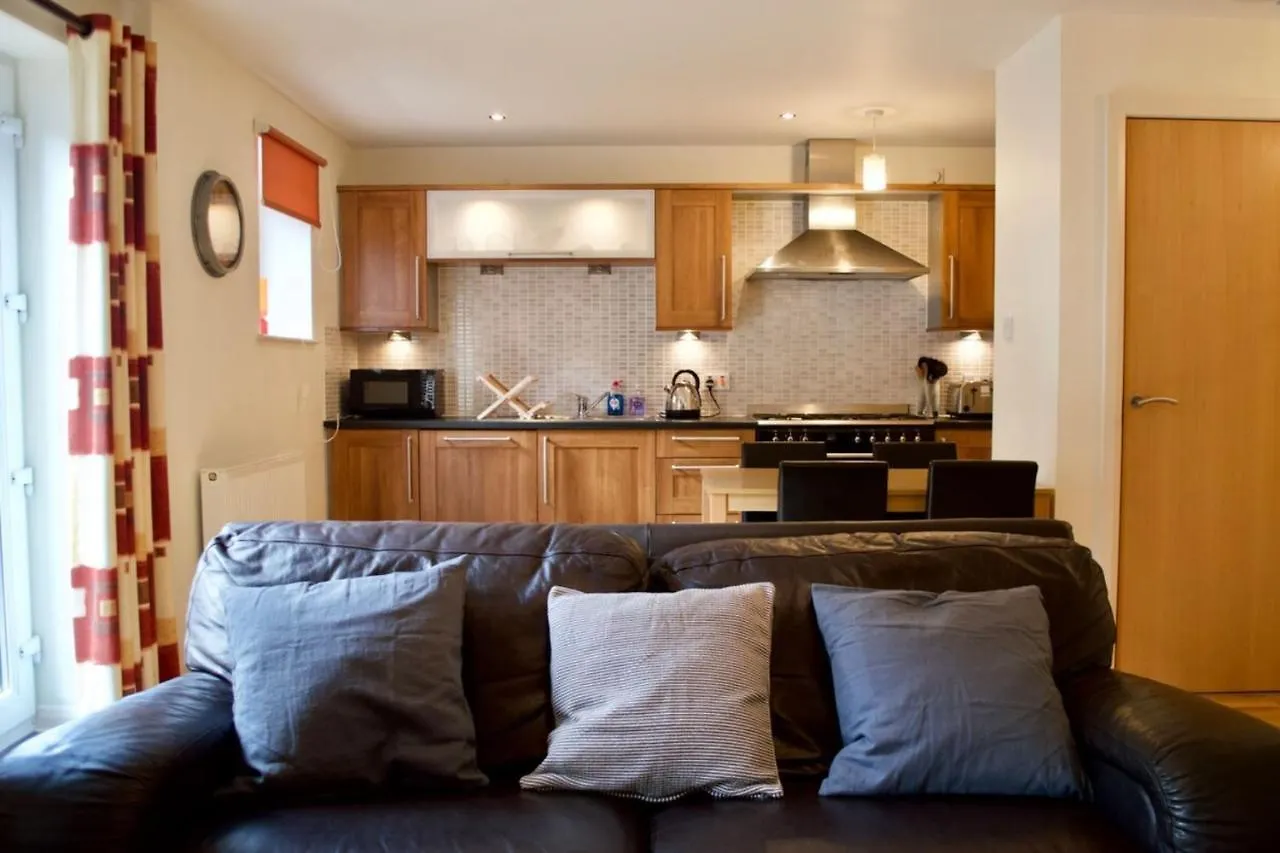 Apartment Modern 2 Bedroom City Centre Flat Edinburgh