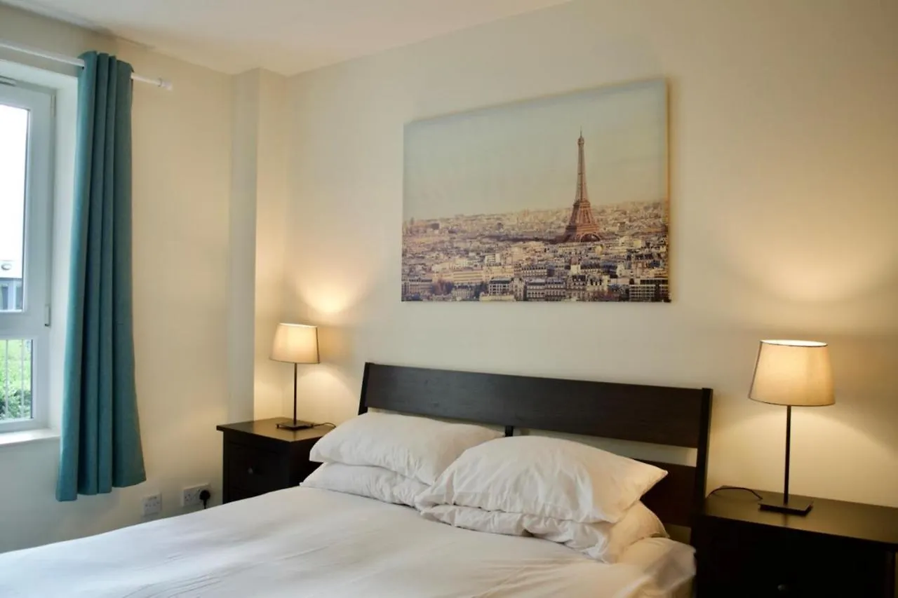 Modern 2 Bedroom City Centre Flat Edinburgh Großbritannien